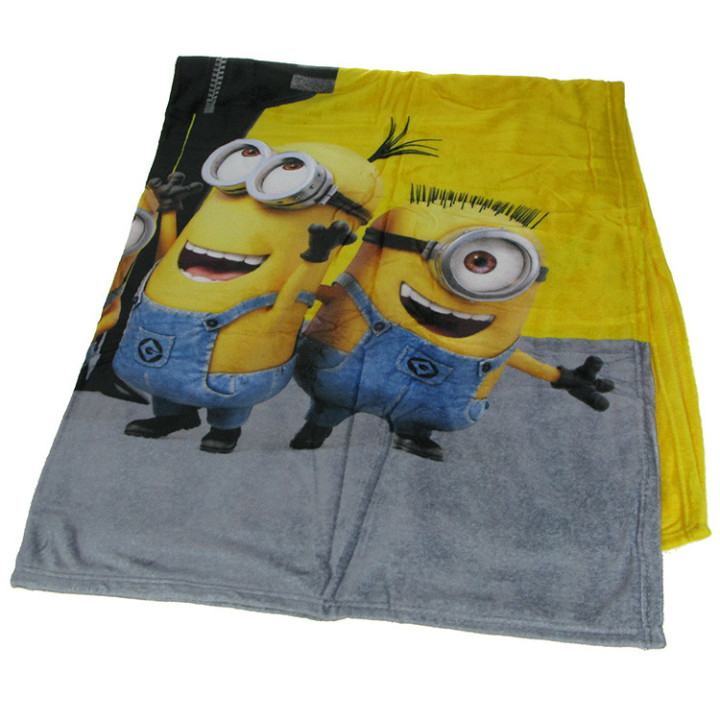 Koc pluszowy Minionki 4 "Gru i Minionki: pod przykrywką" 130cm x 160cm