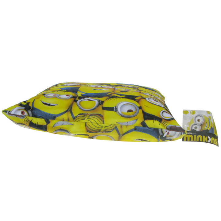 Minionki - miękka welurowa poduszka
